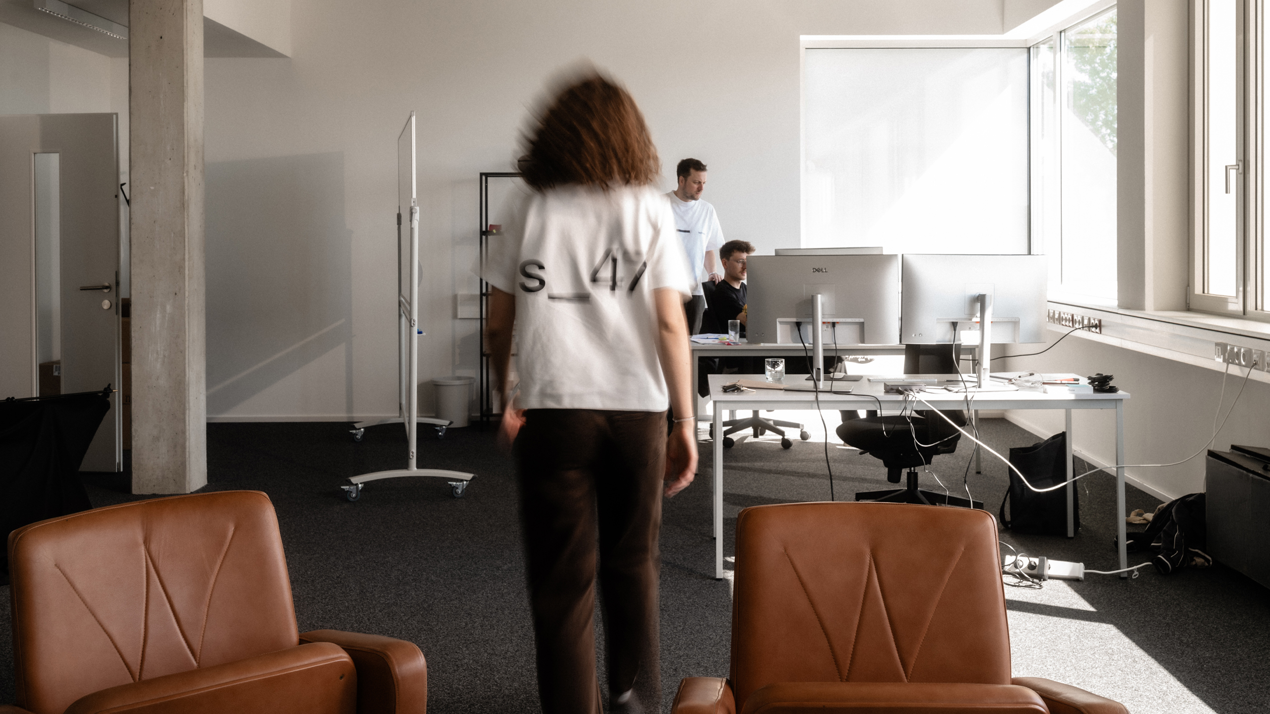 s_47-office_2