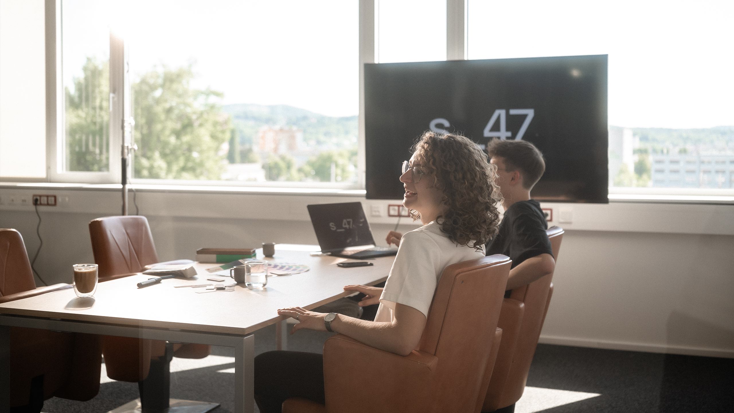 s_47-office_3